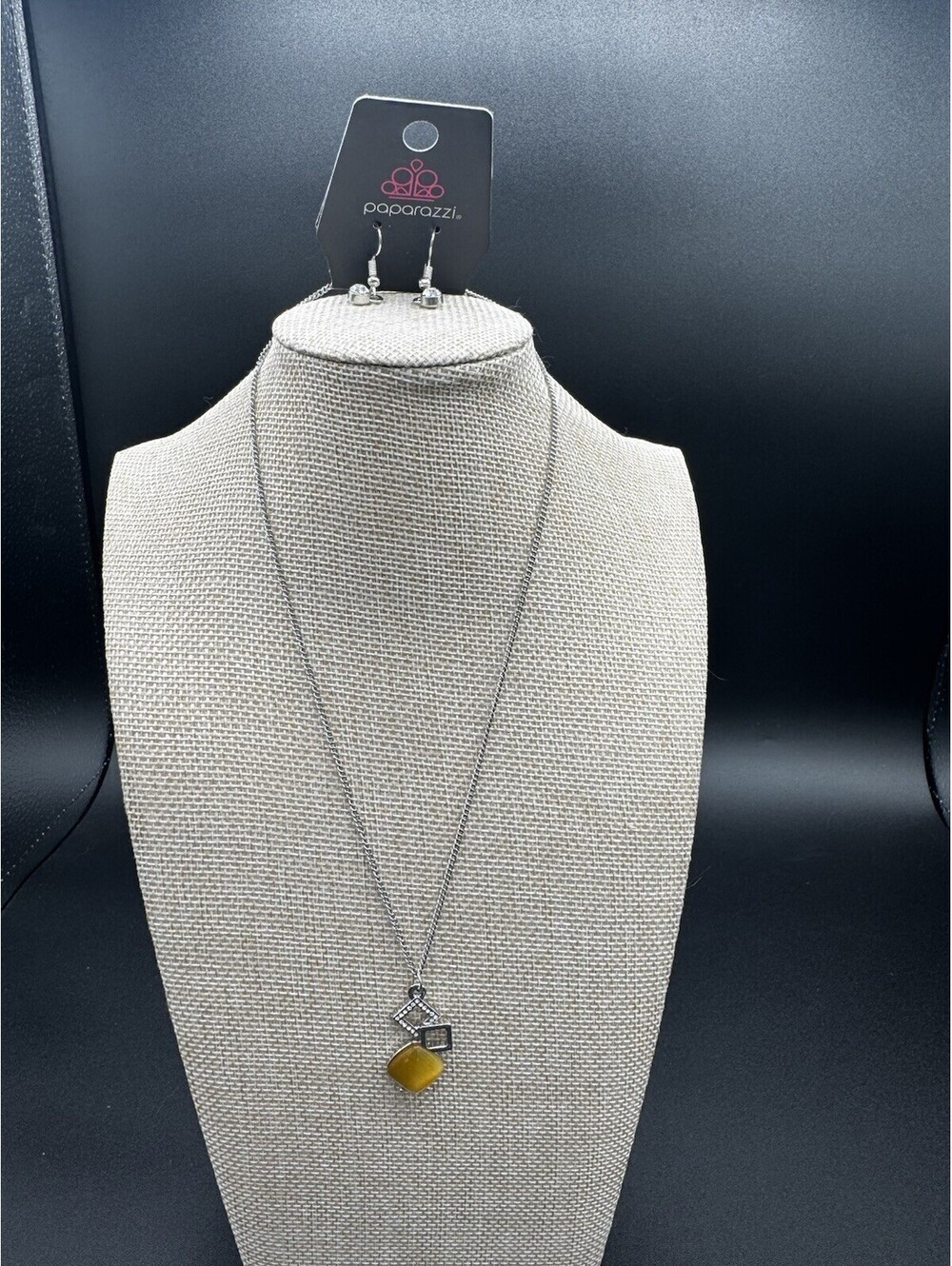 Paparazzi Silver Tone Geometric Pendant Necklace Set Amber Yellow Accent NWT